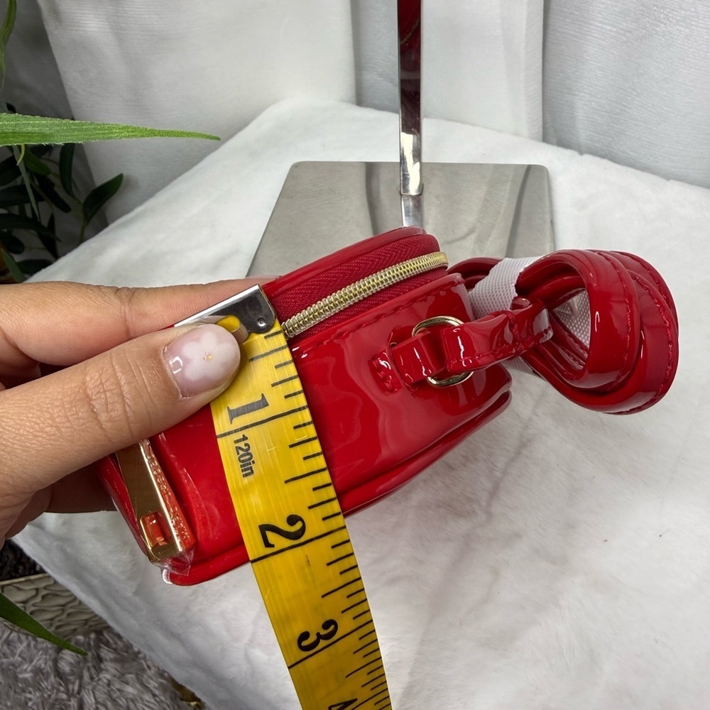 NWT Marc Jacobs Red Mini Patent Leather Round Crossbody Bag - Picture 9 of 9